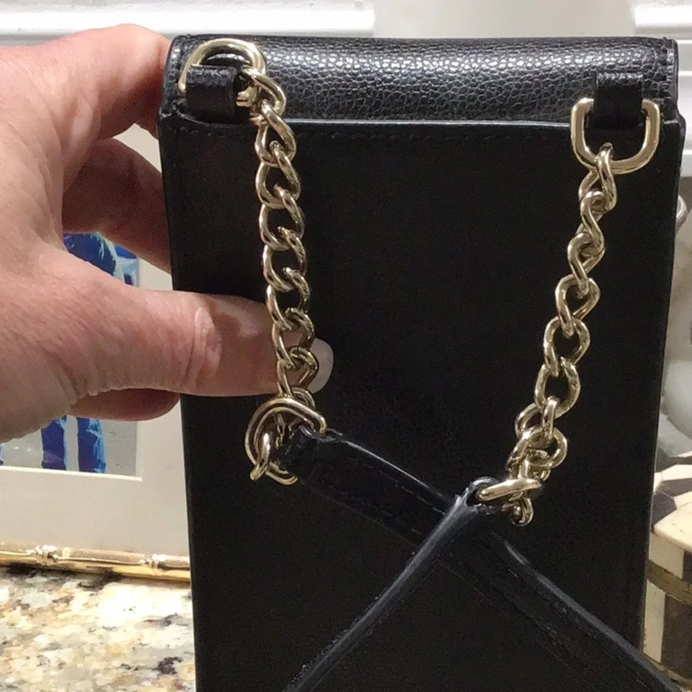 Kate Spade crossbody purse New York Pebble leather phone or wallet holder